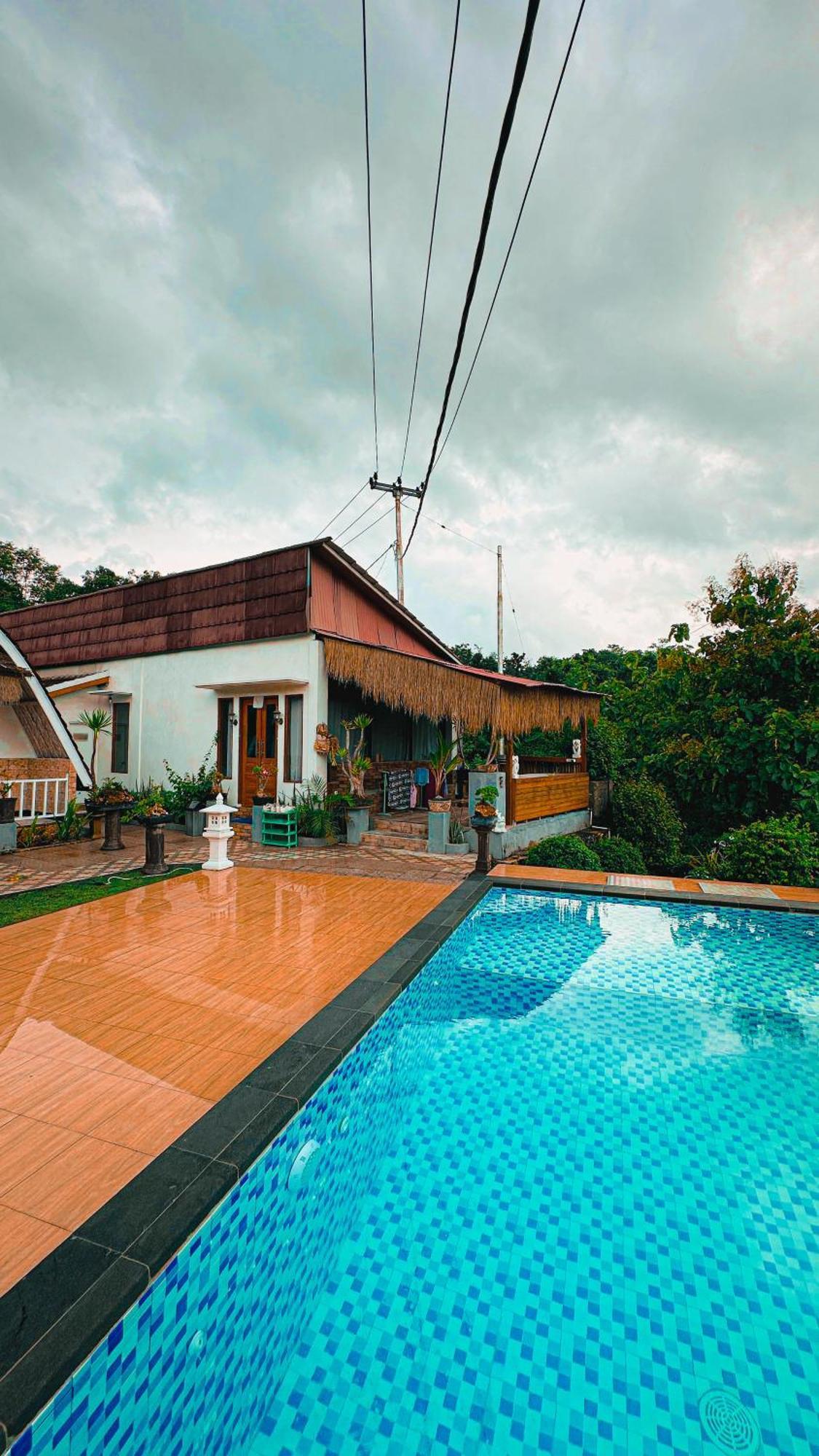 Penida Hills Hostel Batununggul Εξωτερικό φωτογραφία